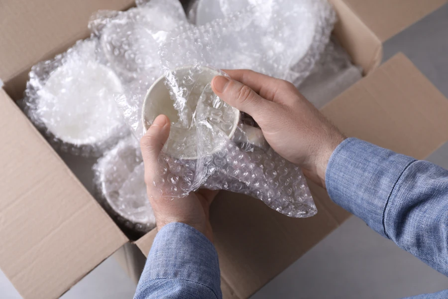 How Professional Packing Services Minimize Moving Day Risks Ontario, CA How Professional Packing Services Minimize Moving Day Risks Ontario, CA