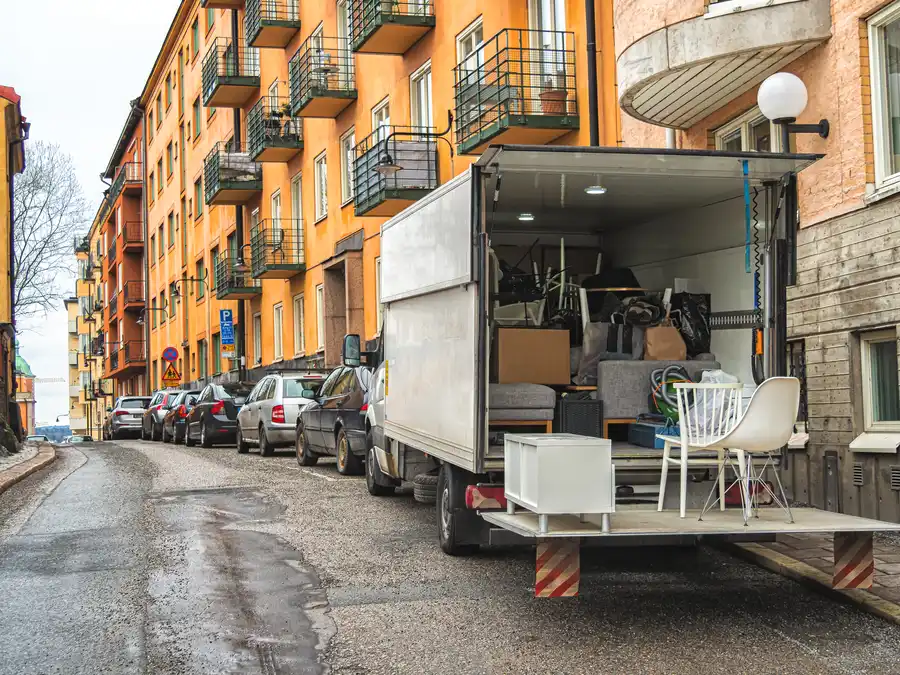Key Benefits Of Hiring Professionals For Long Distance Moves Ontario, CA Key Benefits Of Hiring Professionals For Long Distance Moves Ontario, CA